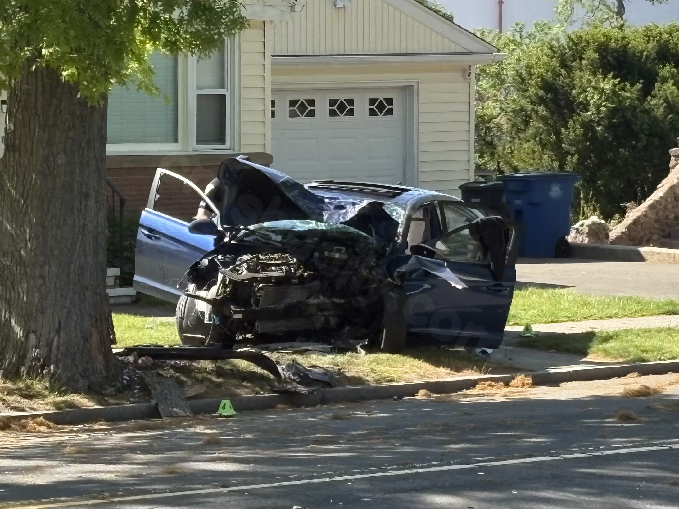 New Haven police identifies person killed in Saturday crash on Woodward Avenue