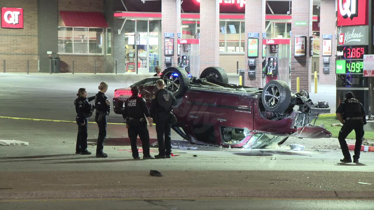 Crash in Pleasant Grove area of Dallas leaves one dead, another injured