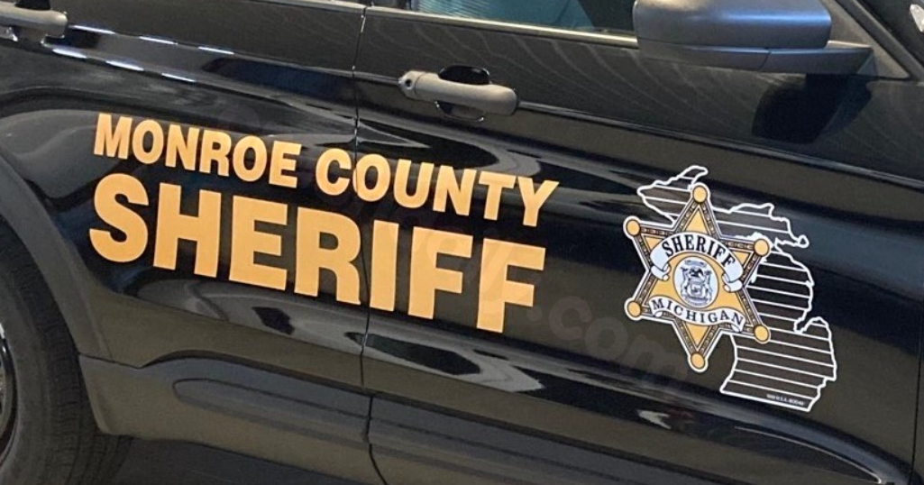 Monroe County man killed in motorcycle-pickup crash in Bedford Township