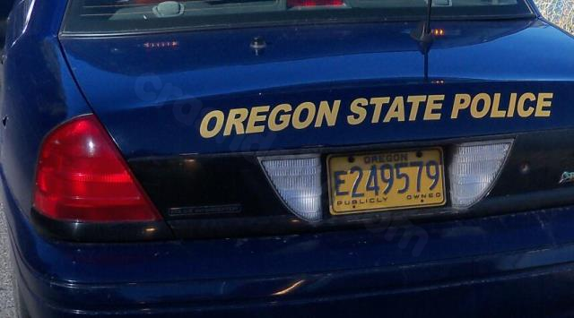 Oregon man dead, 2 others seriously injured after head-on collision