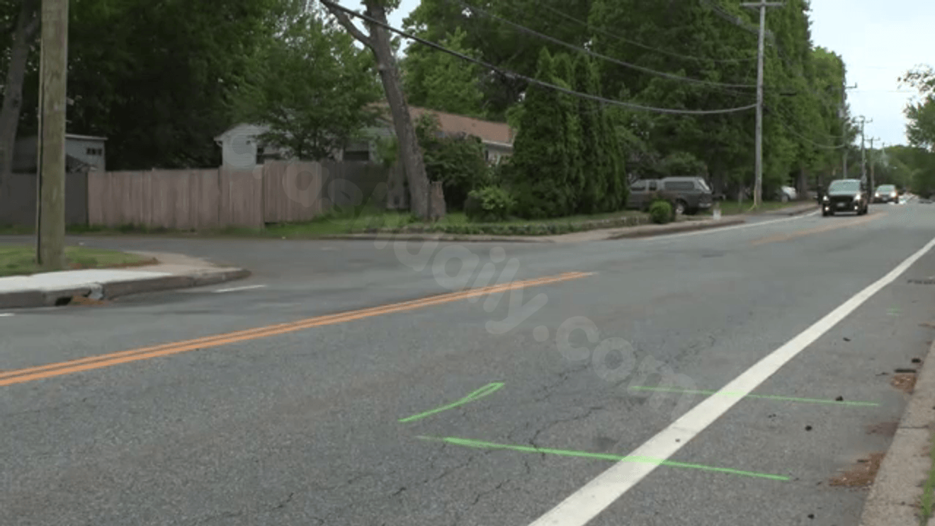 2 seriously injured after motorcycle crash in Coventry