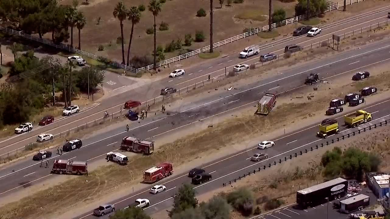 Crash shuts down stretch of westbound I-8 near Lakeside