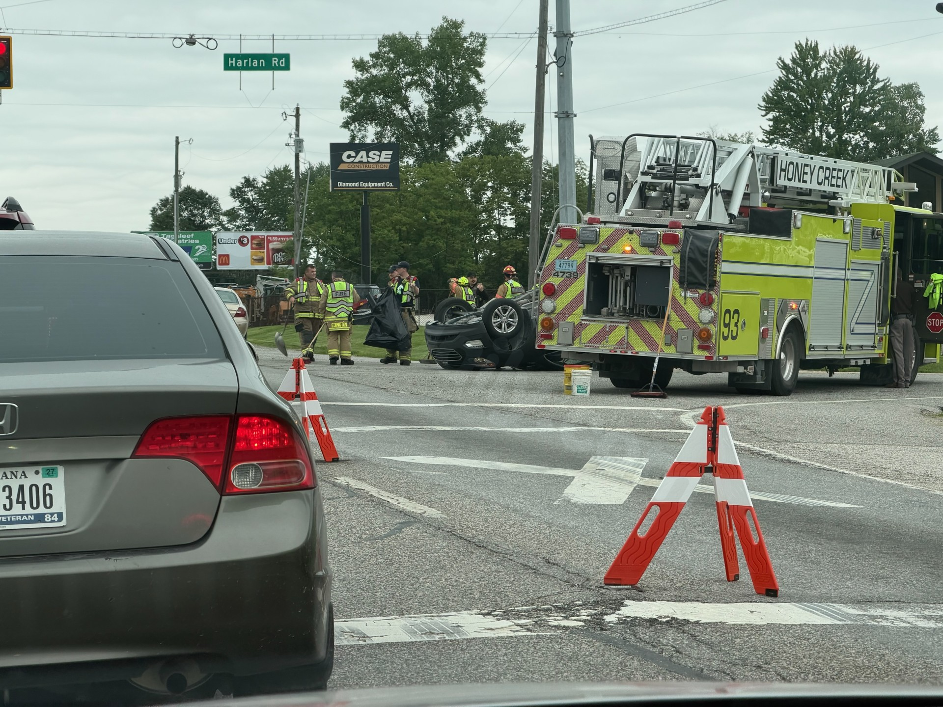 Wreck backs up traffic on 41 and Harlan Drive