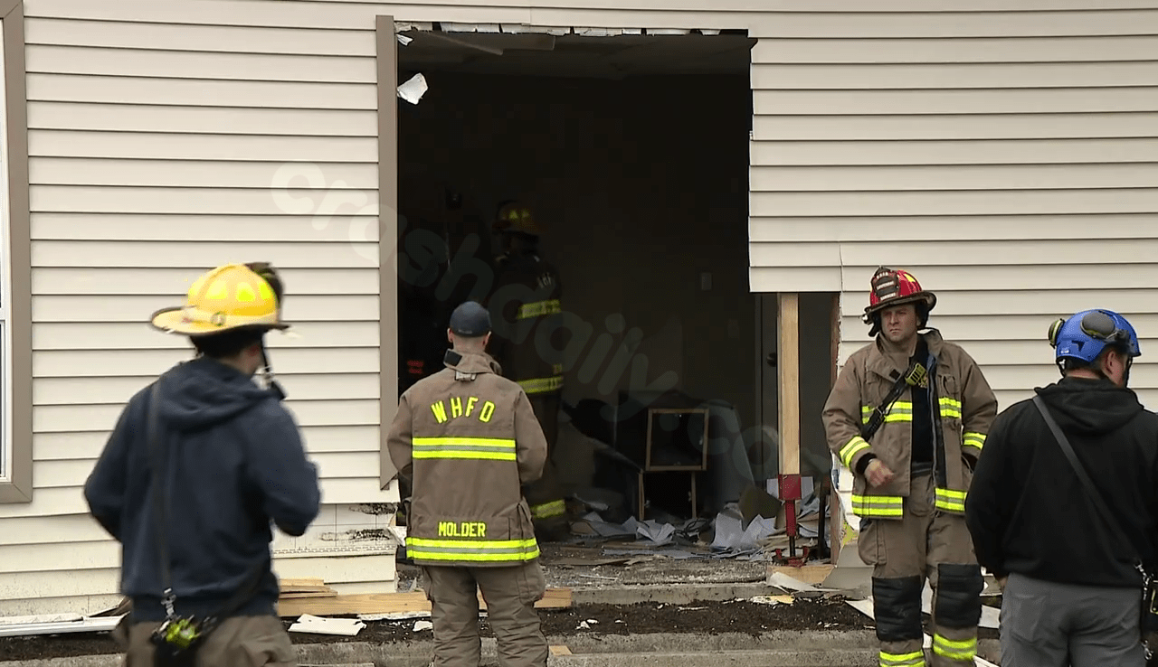 3 injured after driver crashes vehicle into Warrensville Heights nursing home