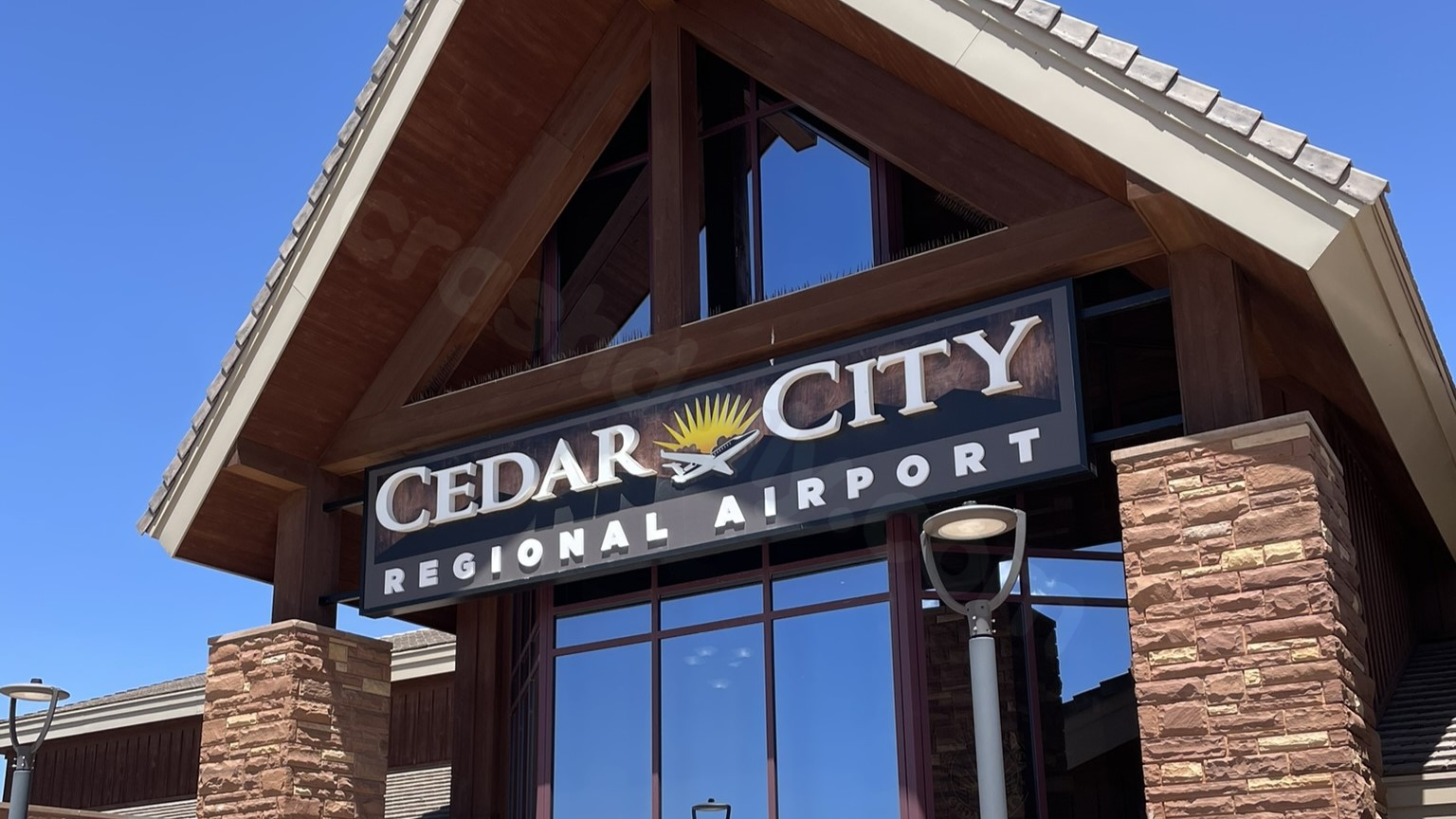 Pilot, student taken to hospital after helicopter crash at Cedar City airport