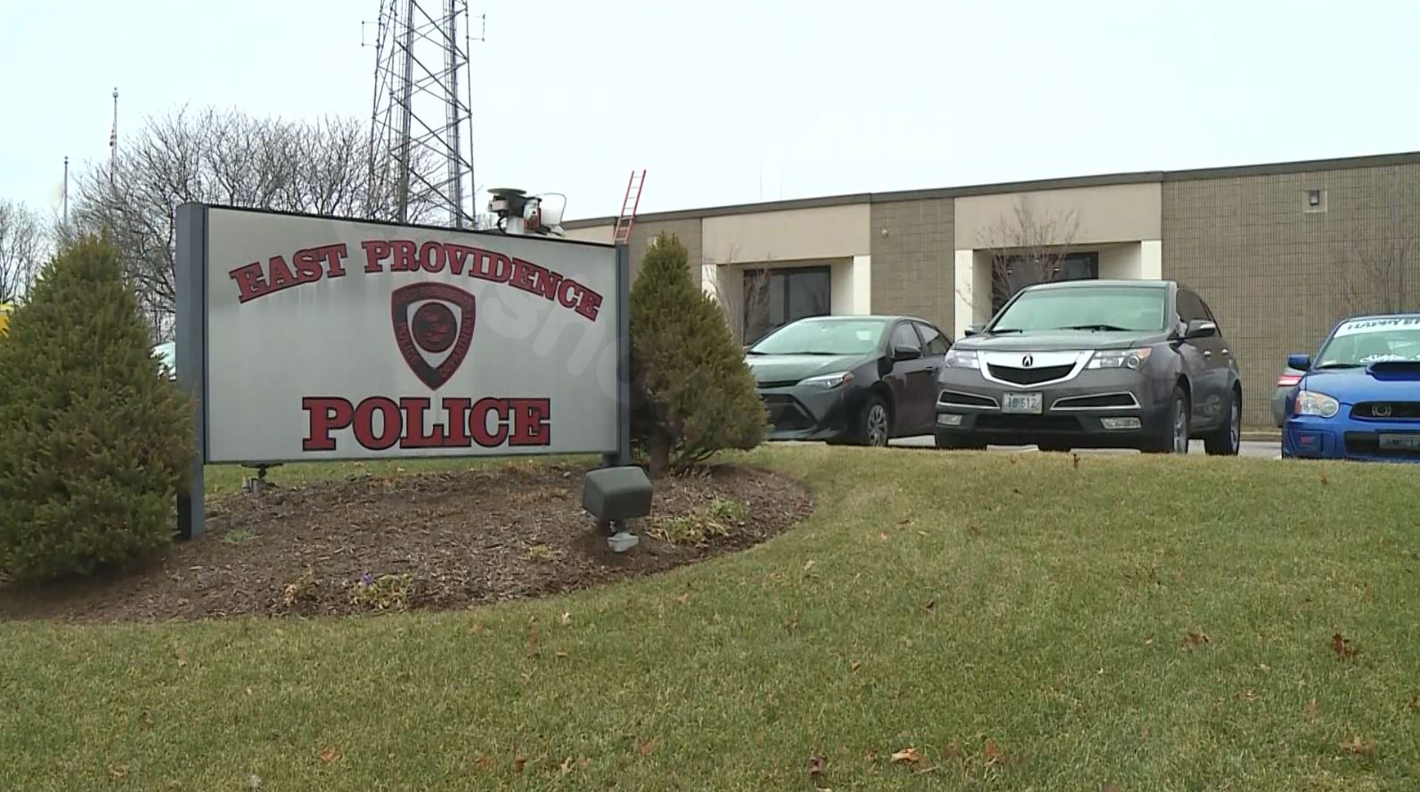 Man killed in rollover crash in East Providence