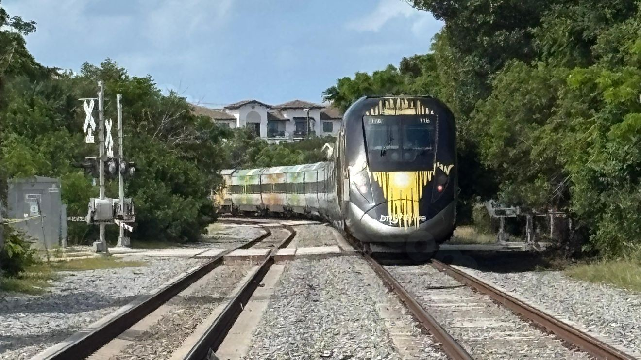 2 people killed, ejected from vehicle after driving into path of Brightline train