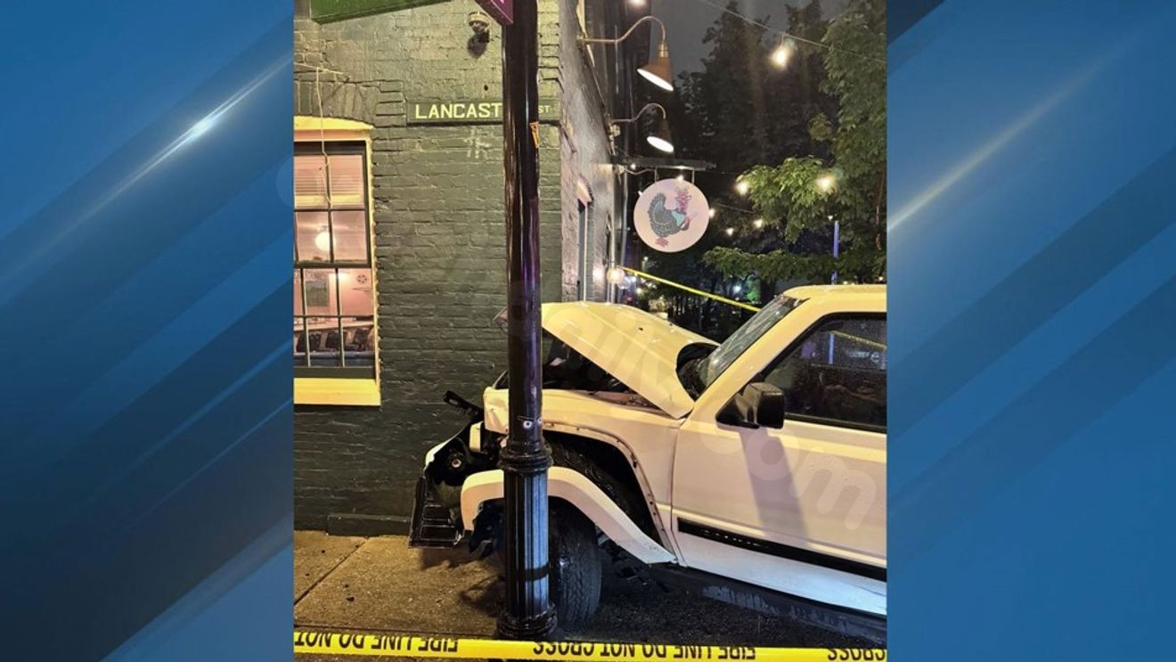 Driver crashes into restaurant after fleeing police in Baltimore’s Fells Point