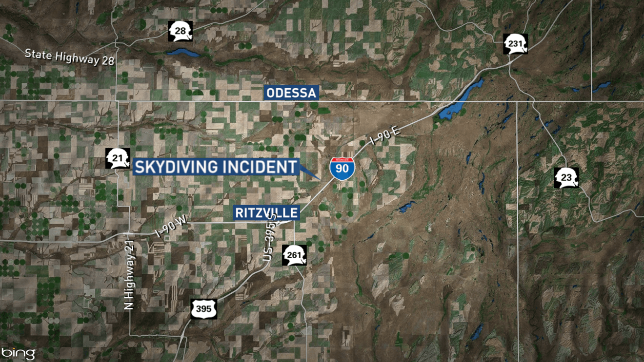 Skydiver killed, another hospitalized after mid-air collision in eastern Washington