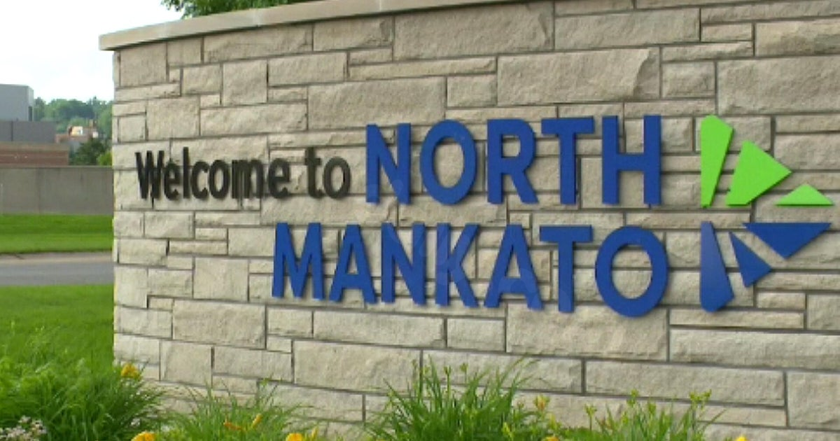 Teen dies after being shot, crashing car into North Mankato townhouse, police say