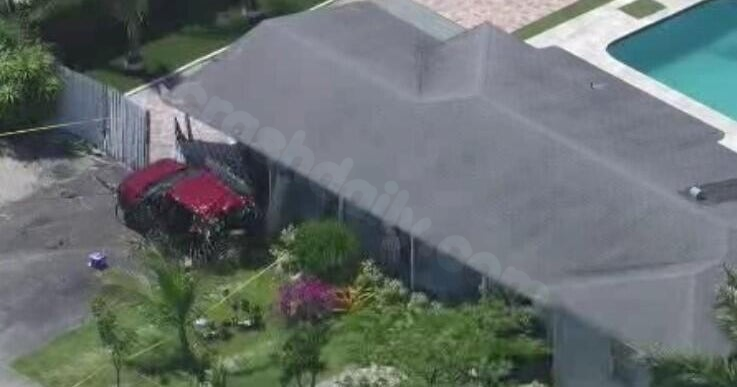 1 woman dead, 2 people hospitalized after a crash in Deerfield Beach, BSO officials say