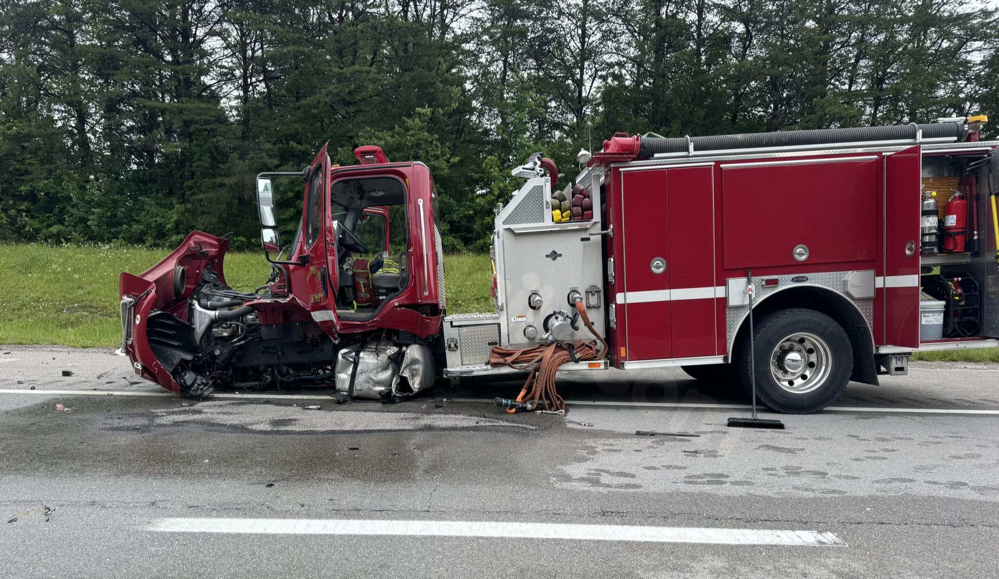 Firetruck blocking traffic in Rockcastle County hit by car amid collision response