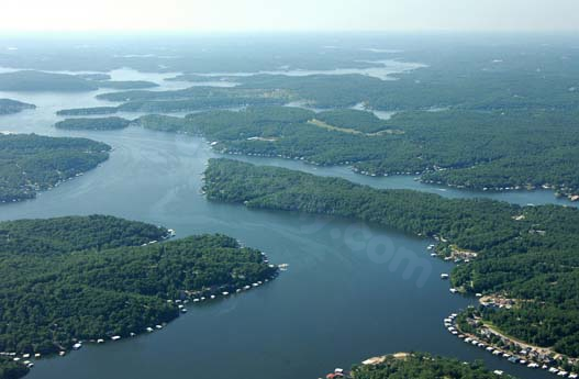 Five injured in boat crash at Lake of the Ozarks