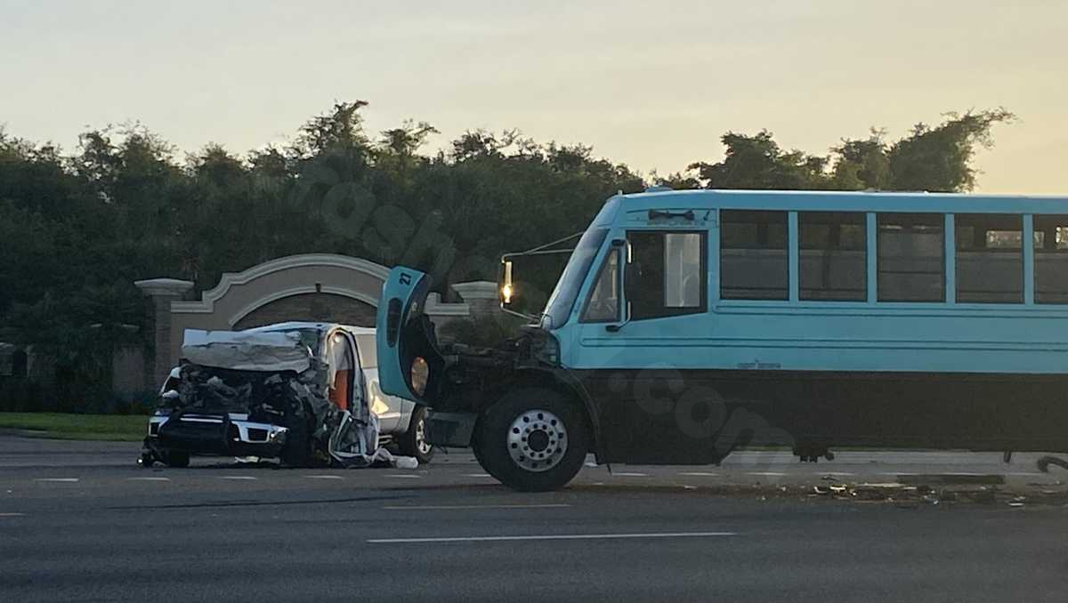 Multiple injuries in bus crash that shut down Lee County intersection