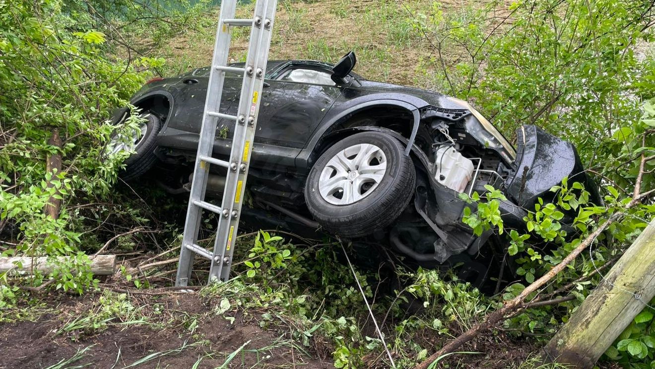Person trapped after car crashes down embankment into water in Mifflin County