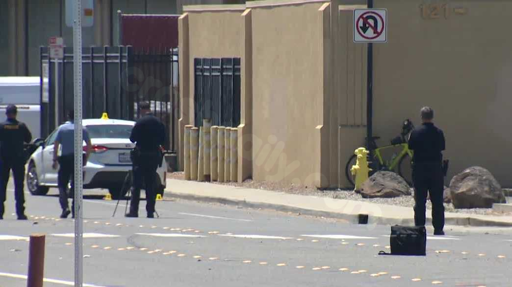 Roseville police investigate deadly crash involving car, bicyclist
