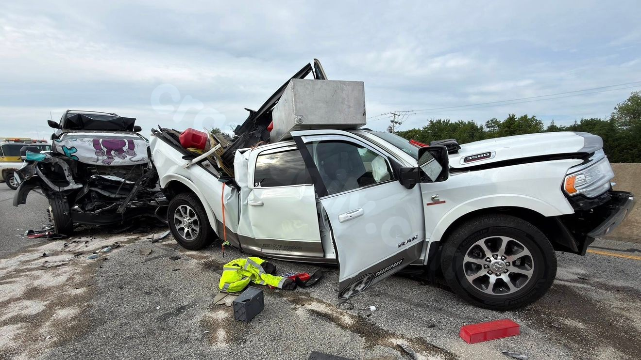 PHOTOS | I-83 closed in both directions following crash: officials