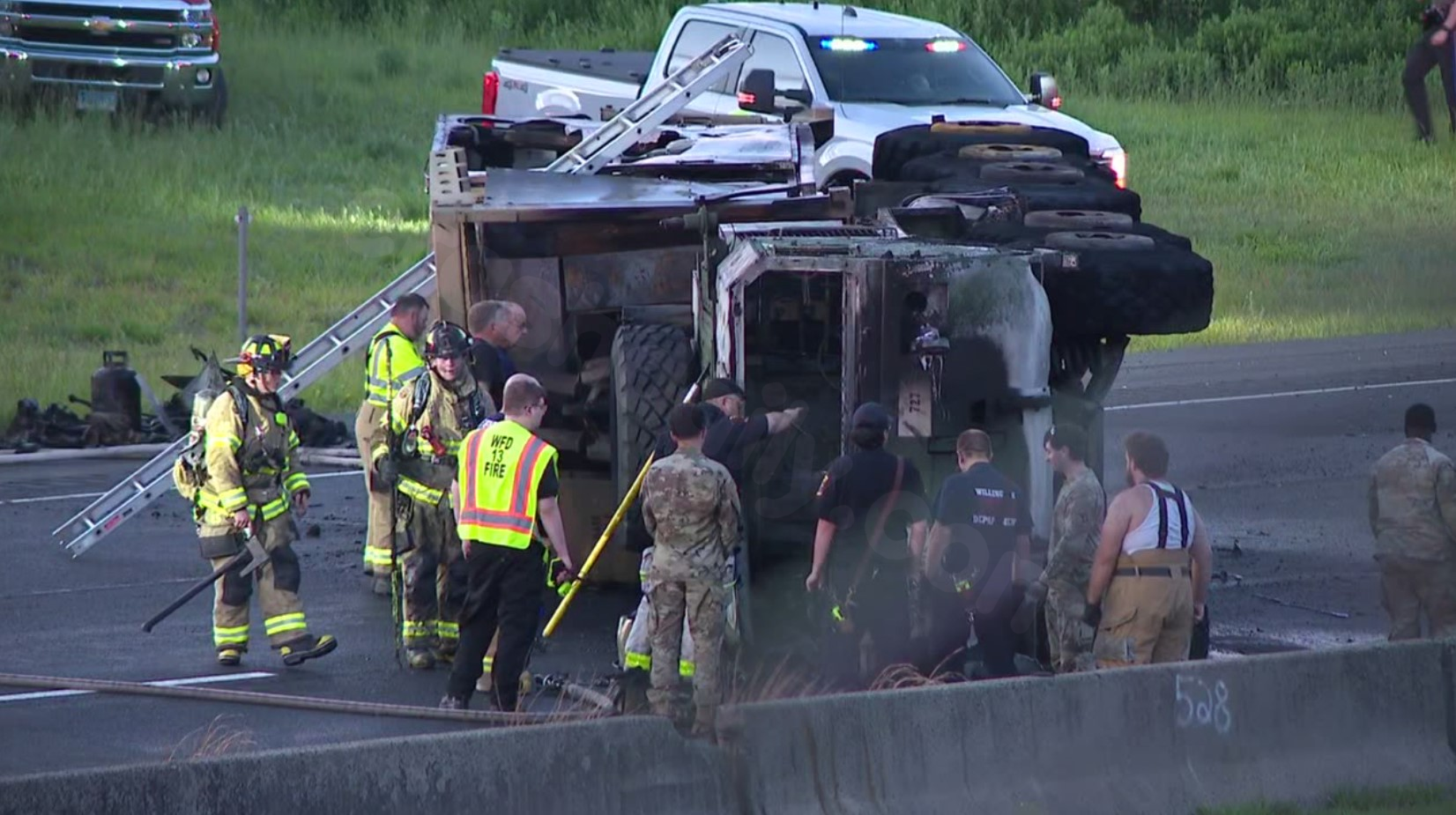 Rollover crash closes I-84 West in Willington