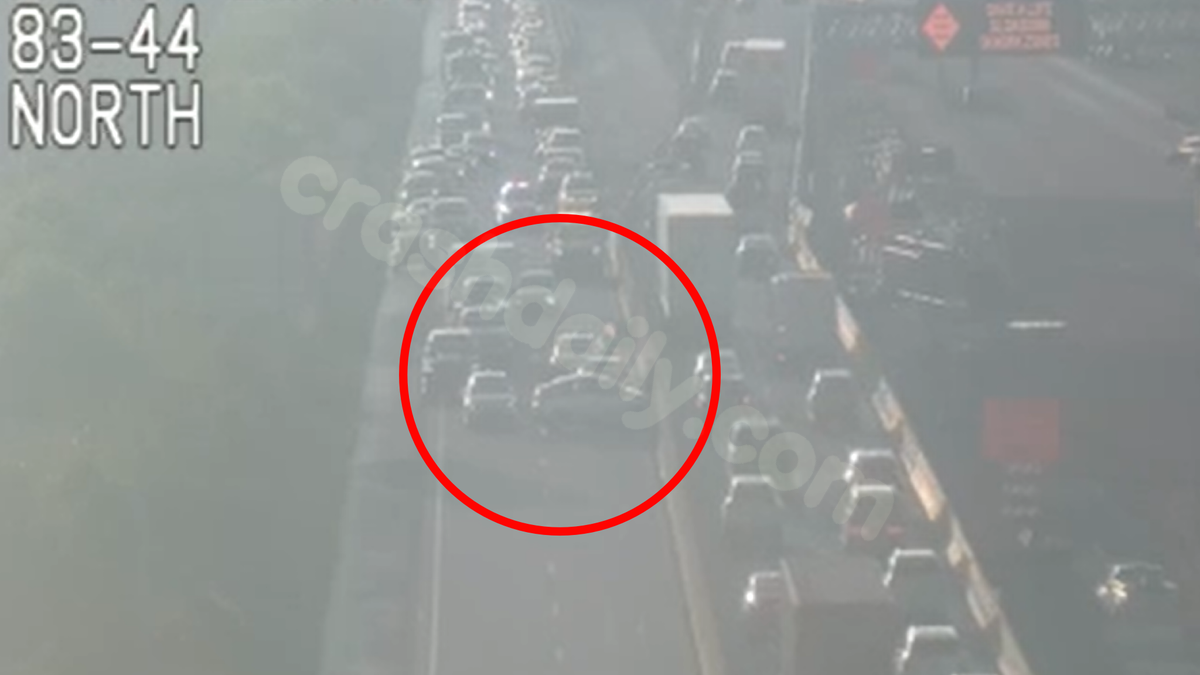 UPDATE: I-83 lanes reopen after crash causes severe delays