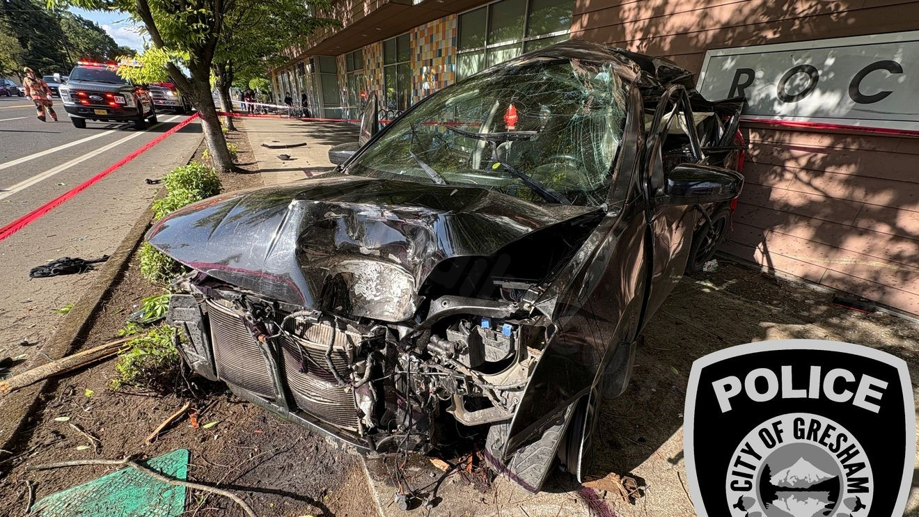 Driver critically injured in Gresham crash