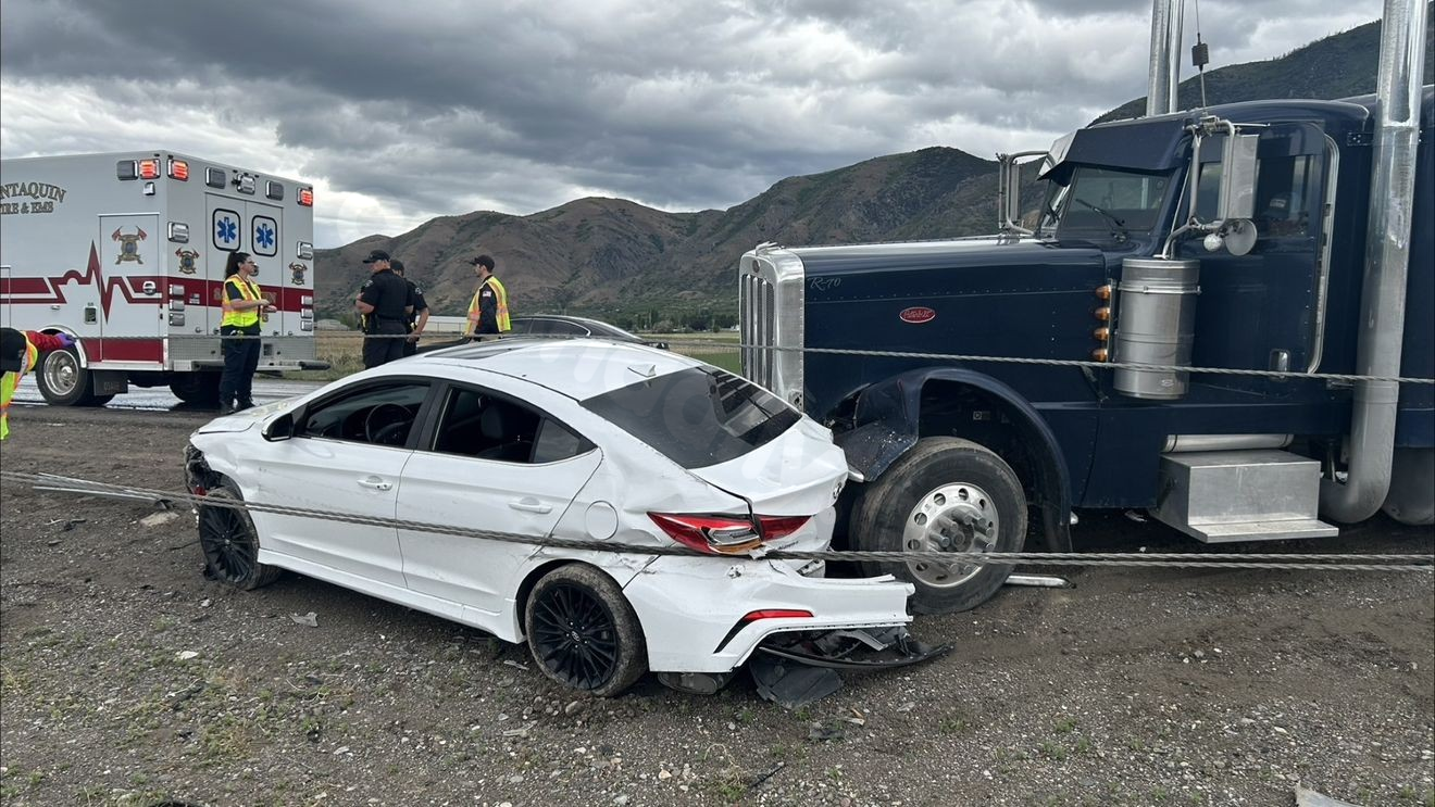 One hospitalized with minor injuries after multi-vehicle crash on I-15 in Santaquin