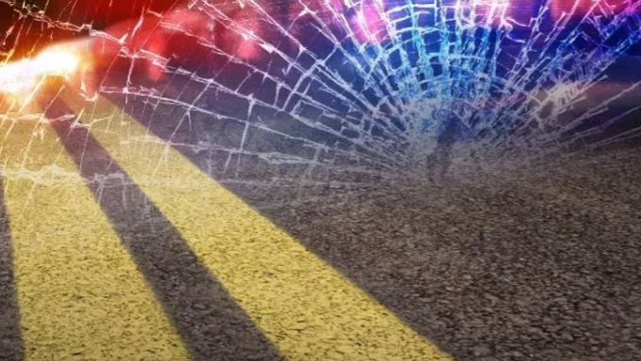 Woman dies in rollover crash after losing control of truck in Lipscomb County