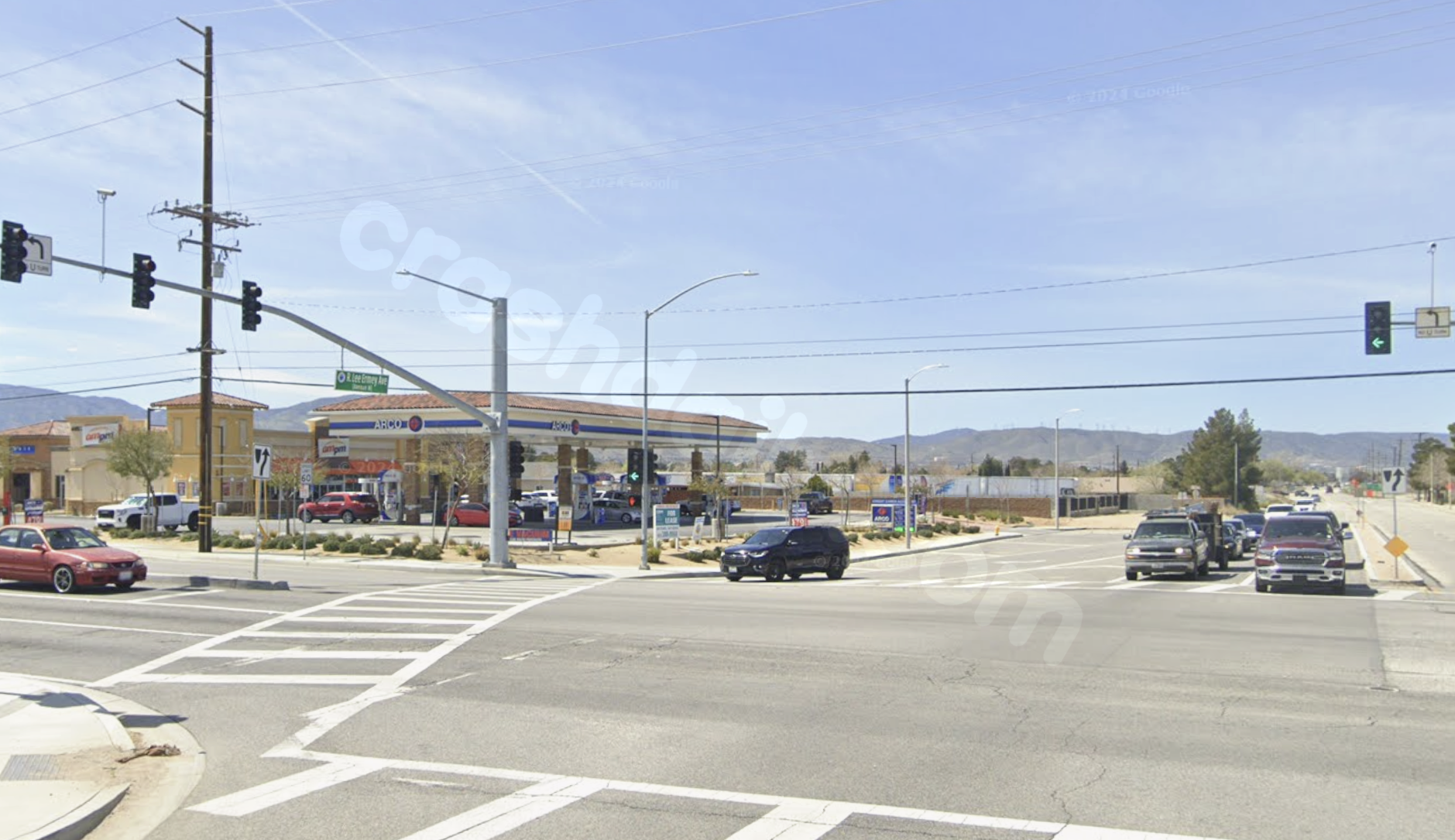 2 killed in crash at Palmdale intersection