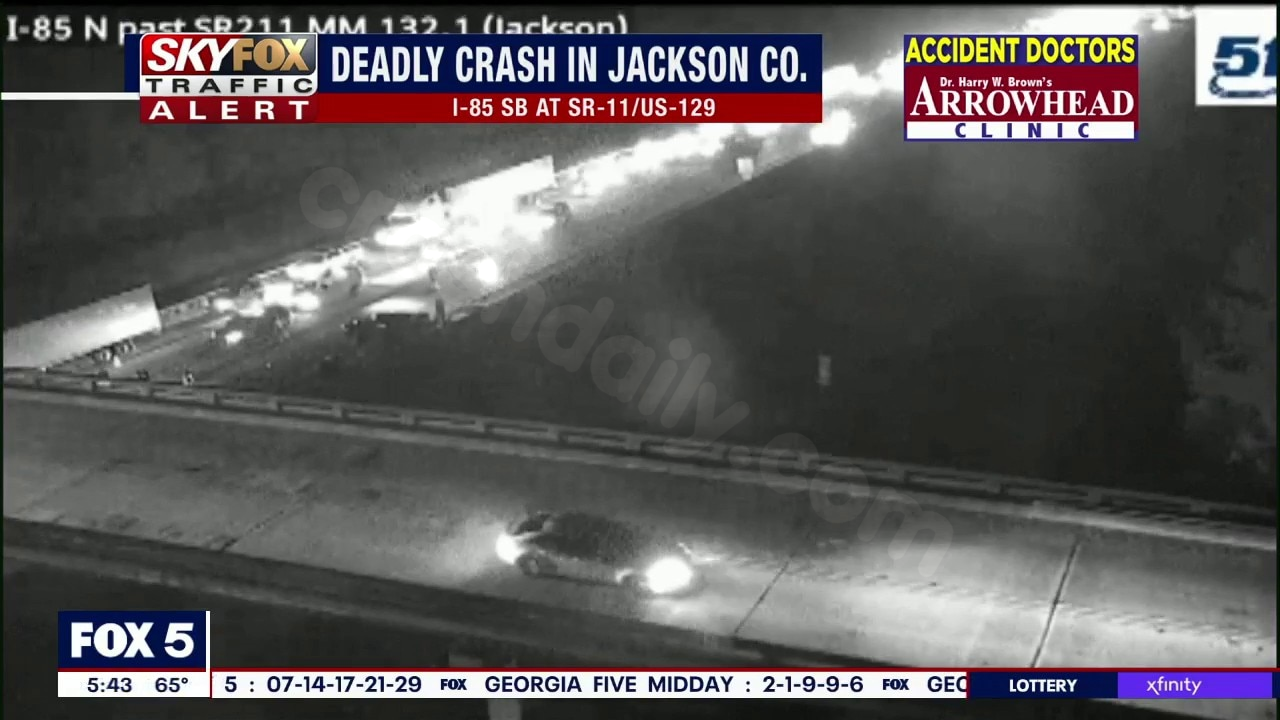Fatal crash shuts down I-85 southbound in Jackson County