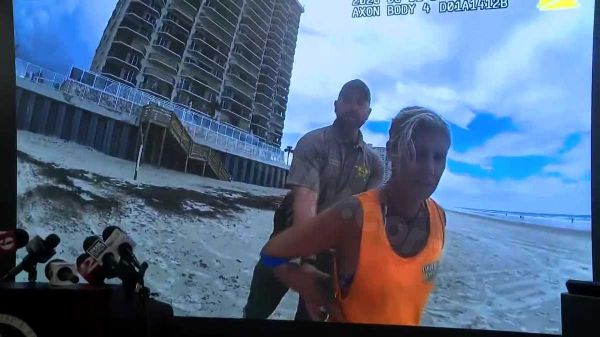 Fatal beach toll booth crash: Sheriff gives timeline, multiple reports of reckless driving ahead of crash