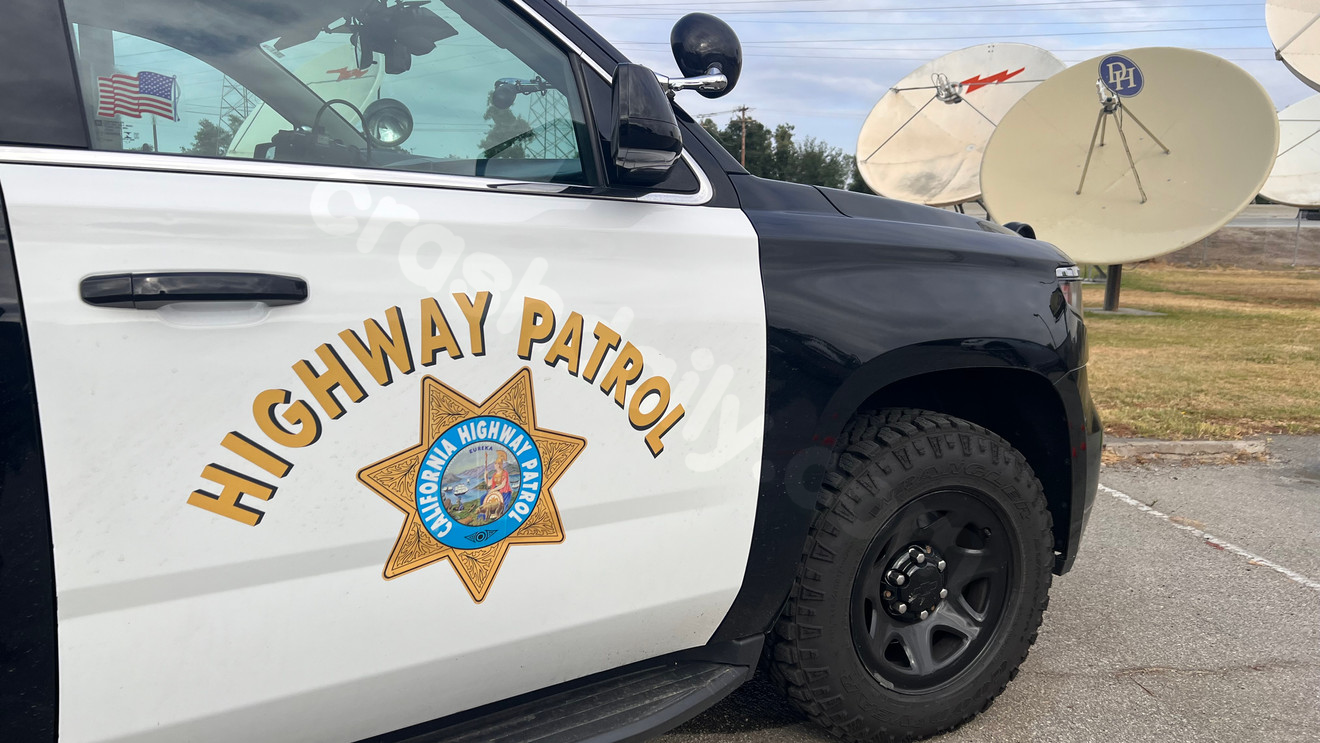 At least one dead after multi-vehicle crash in Shafter area: CHP