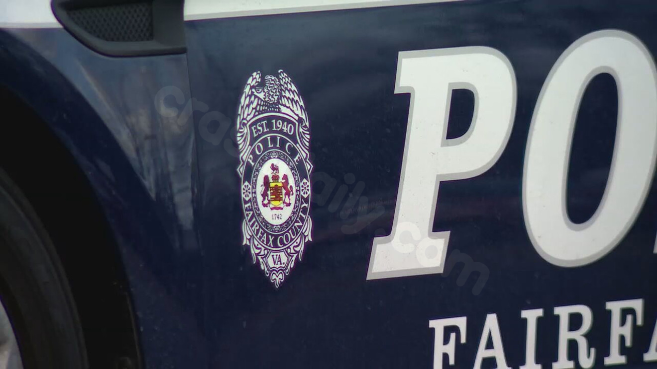 Driver killed after crossing into oncoming traffic in Chantilly, Va.