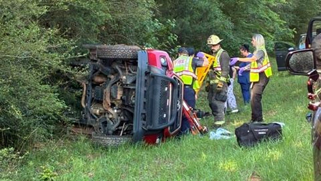 Driver sent to hospital after being trapped in single-vehicle crash in Monroe County