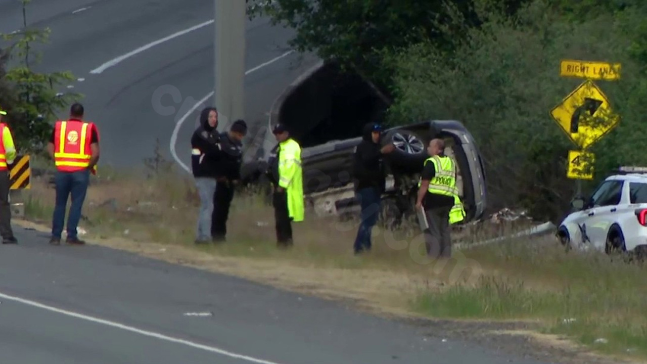 SR 18 lanes blocked after crash in Federal Way, WA