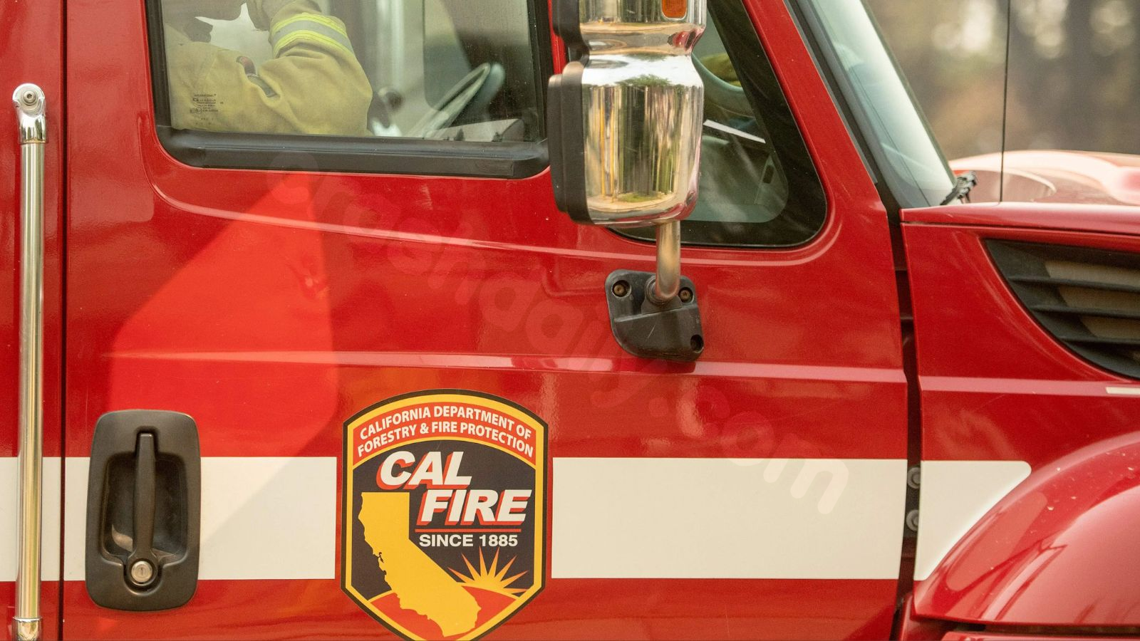 10–year-old boy, driver killed in crash involving fire engine in Riverside County