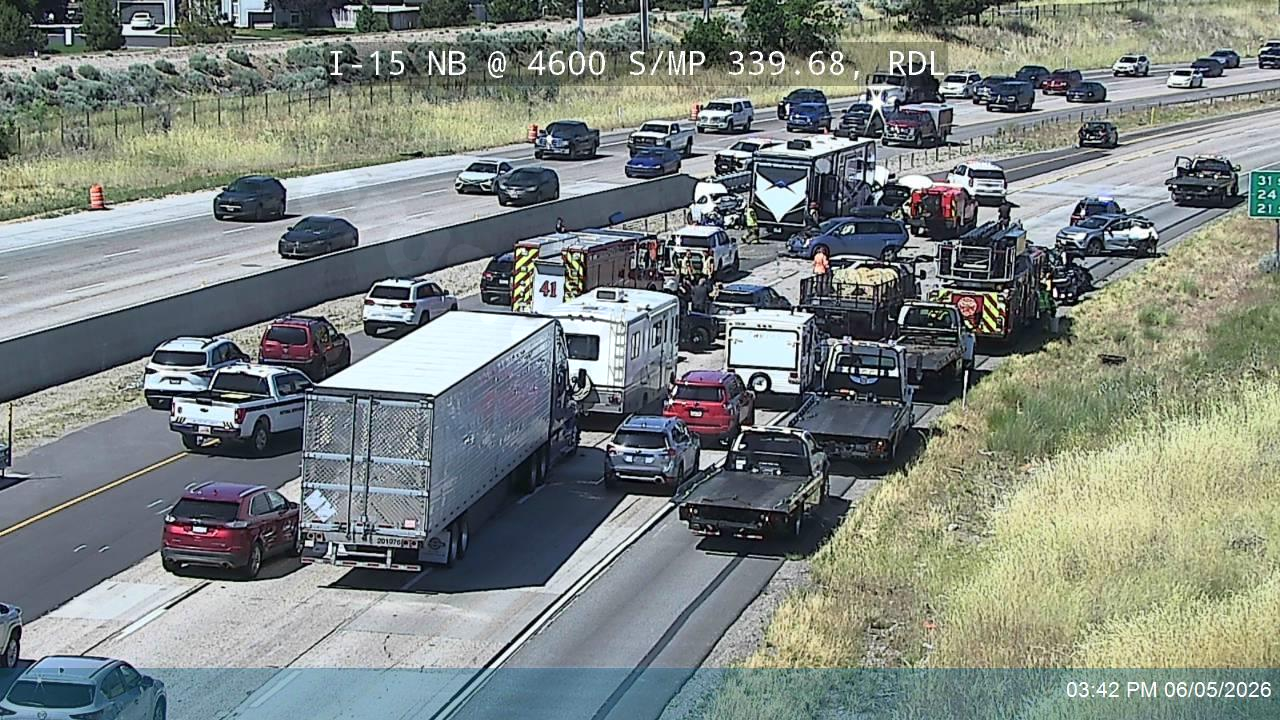 8-vehicle crash shuts down northbound I-15 in Riverdale