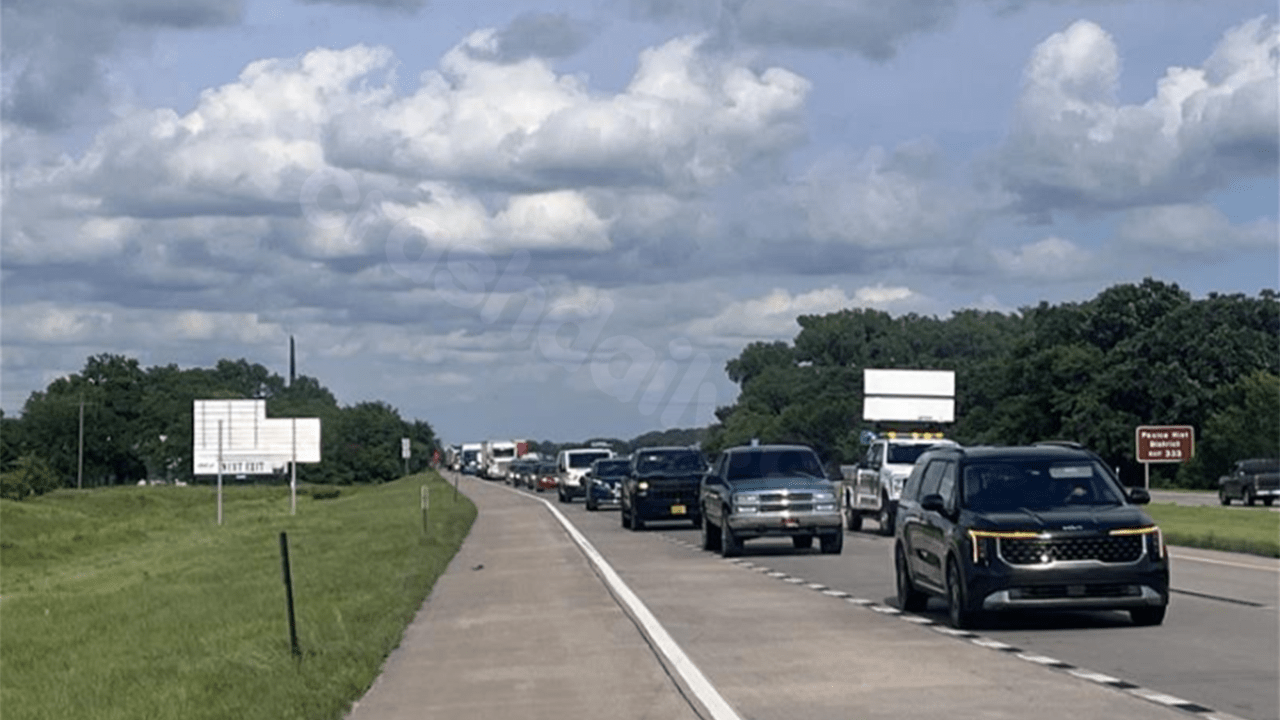 I-70 closed in Wabaunsee County due to crash