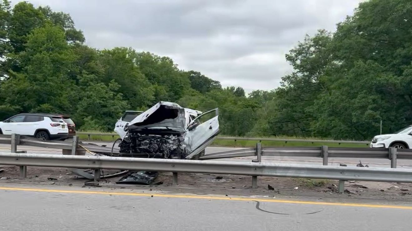 Crash on I-590 causes traffic delays
