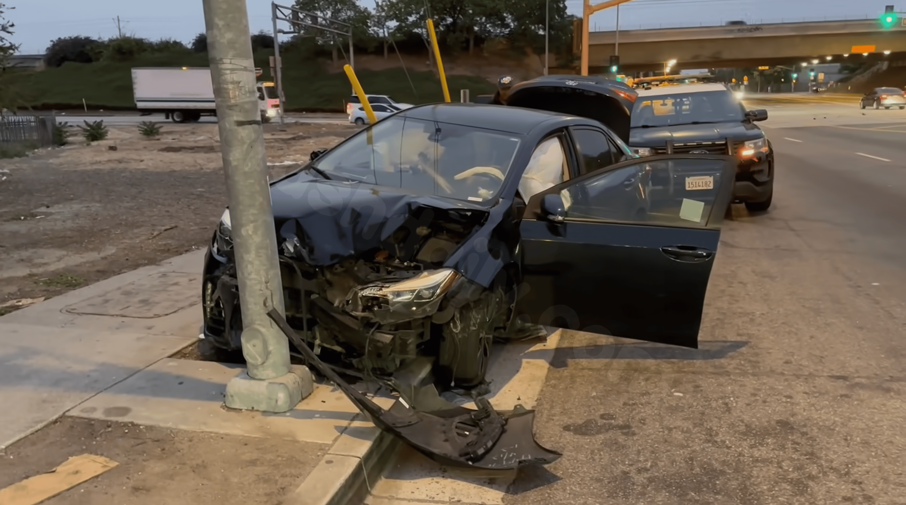 Beverly Crest burglary suspects crash during lengthy pursuit that ended in Long Beach