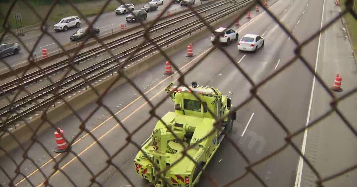Inbound Kennedy Expressway disrupted near Nagle curve after crash