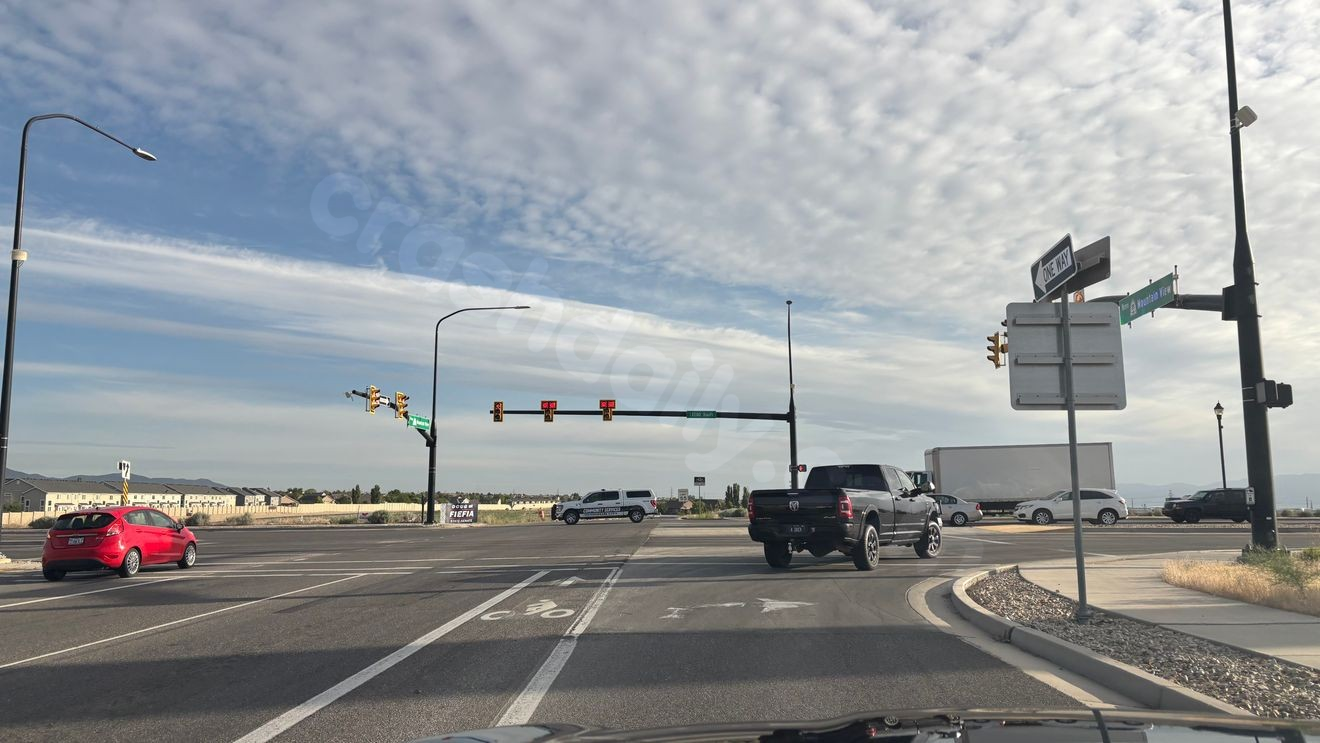 Motorcyclist dies after crash with semitruck in Herriman