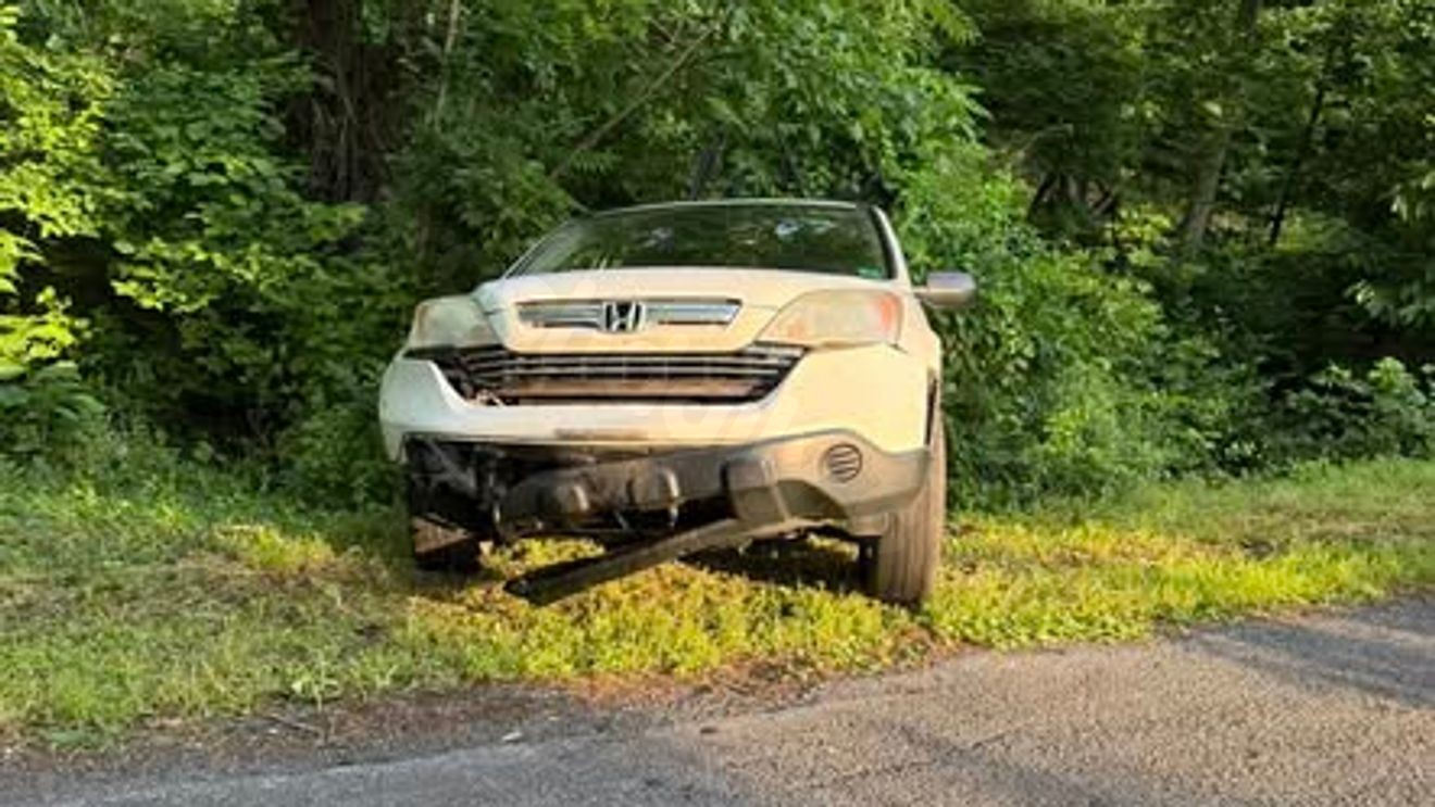Officials respond to accident off Holcomb Rock Road