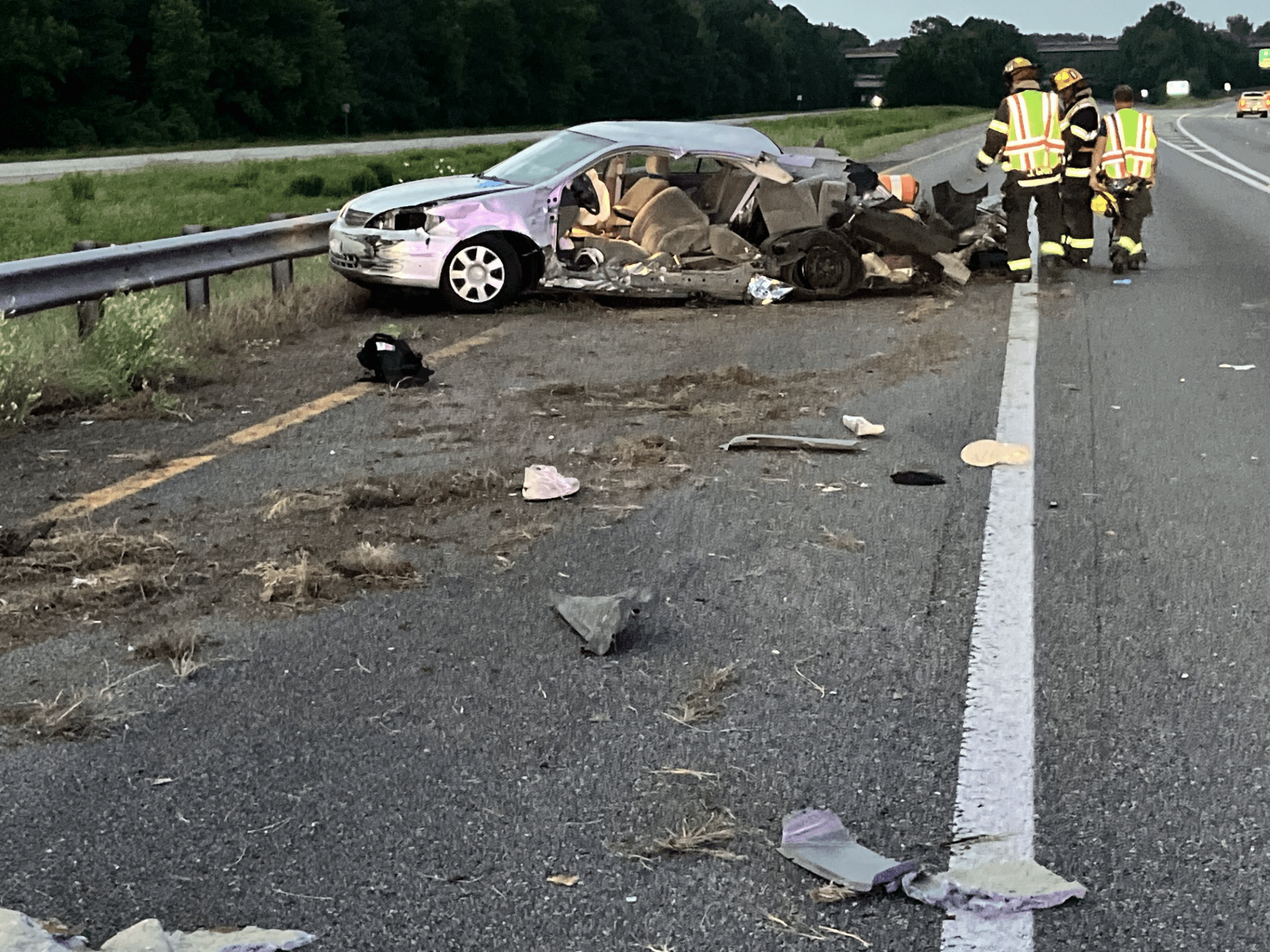 Person seriously injured after car runs off road, hits guardrail on I-95