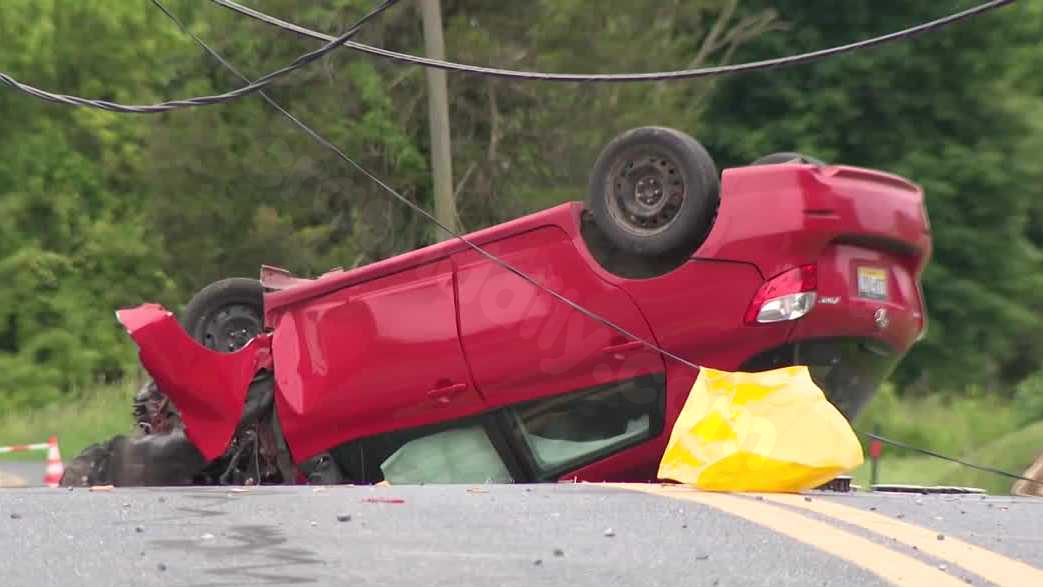 Car crashes into pole, knocks down wires in Lebanon County