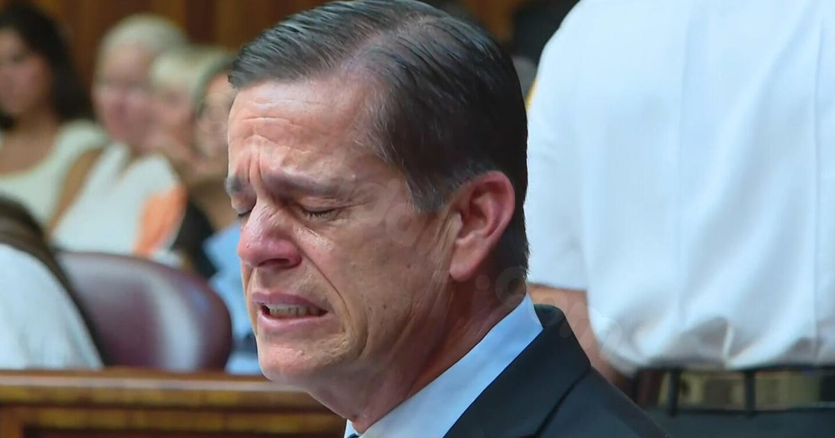 Opening statements in George Pino boat crash trial suspended Monday after he breaks down in tears