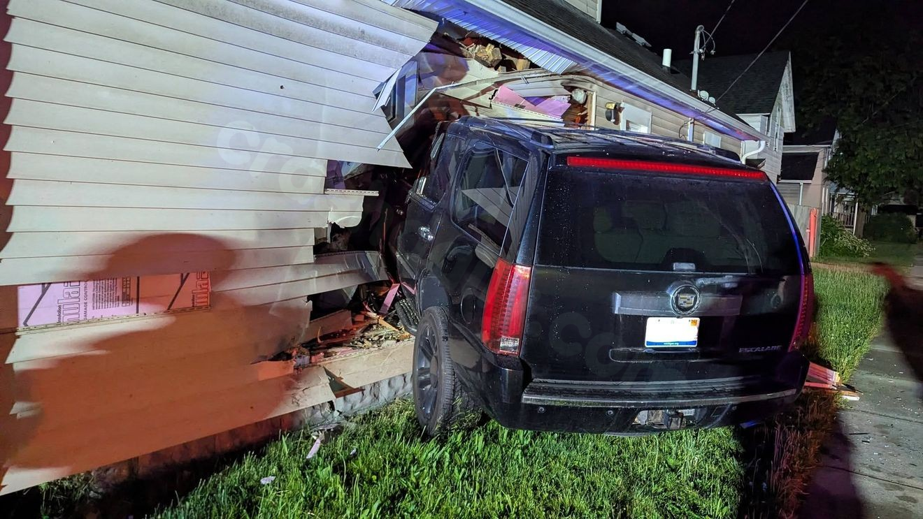 Vehicle crashes into Grand Rapids home, all occupants escape safely