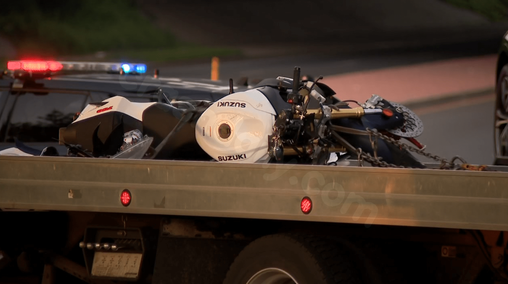 Motorcyclist died at scene of Windsor crash Friday
