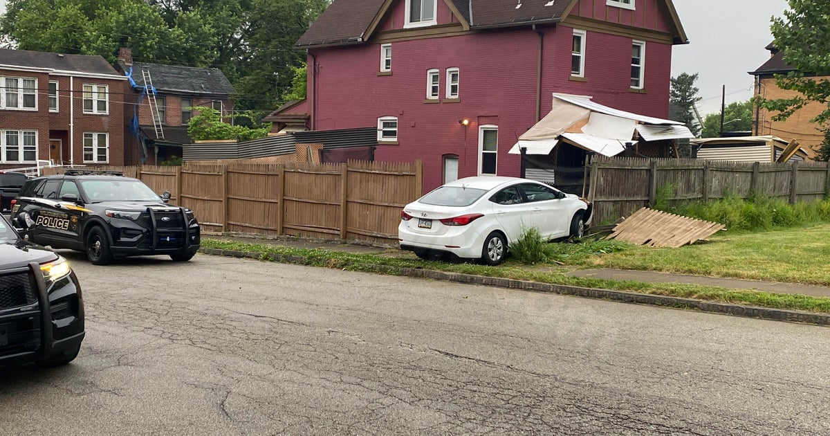 Stolen car crashes into fence in Wilkinsburg; driver flees, police say