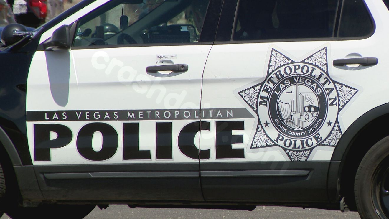 Passenger dies after two-car crash in southwest Las Vegas, driver faces DUI charge