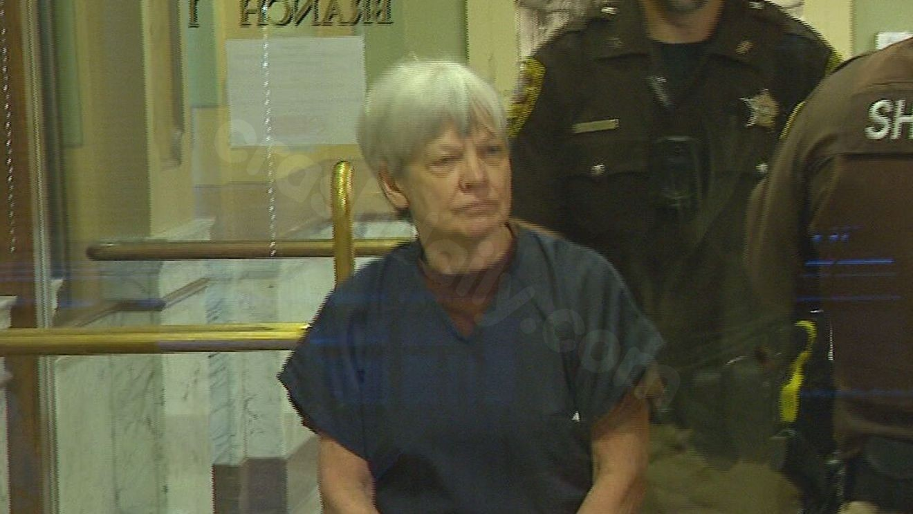 Jury convicts woman in fatal I-43 drunk driving crash