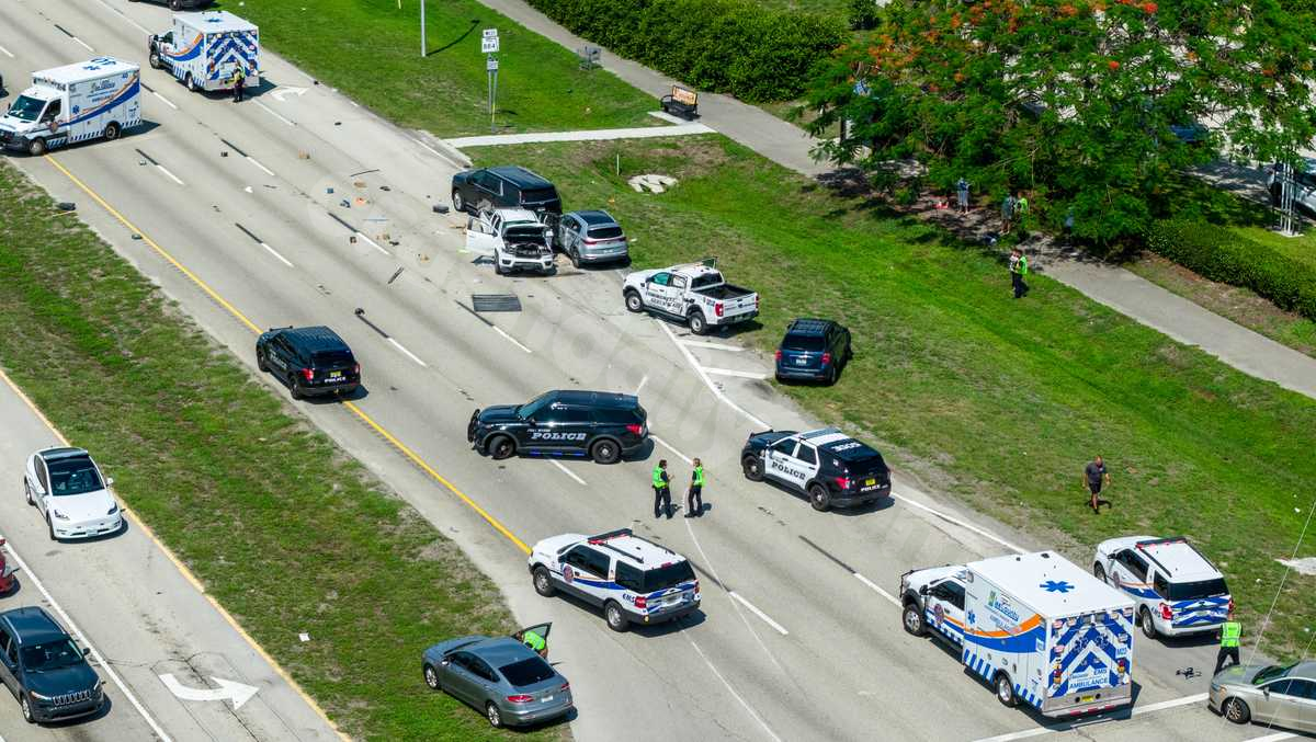 6 injured after multiple crashes on Colonial Blvd, 1 involving Fort Myers police patrol vehicle